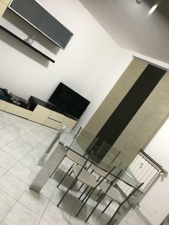 Polly Apartment ราปาลโล ภายนอก รูปภาพ